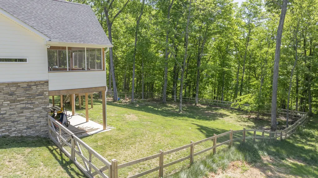 56 East Golden Island Nancy KY 42544