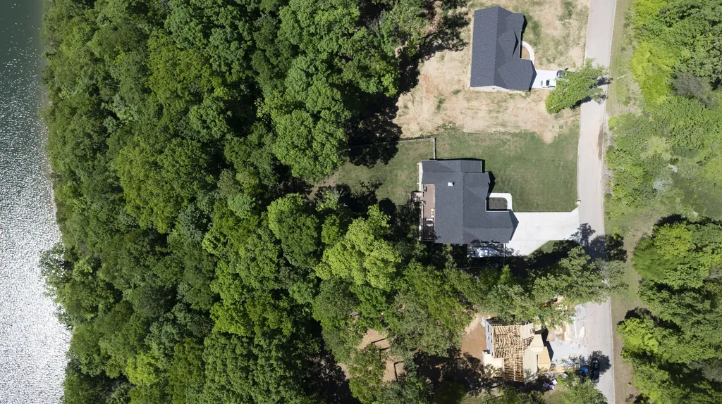 56 East Golden Island Nancy KY 42544