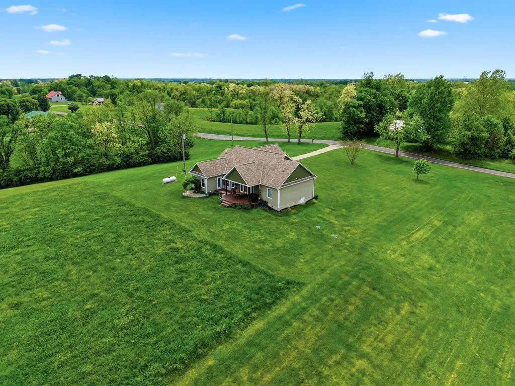 401 Simpson Ridge Road Williamstown KY 41097