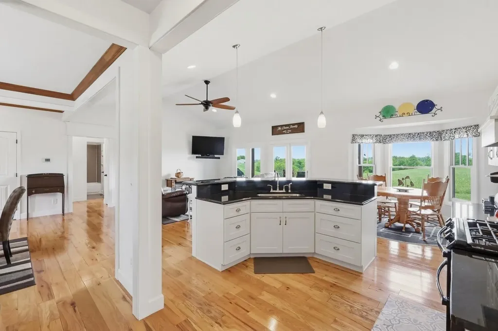 401 Simpson Ridge Road Williamstown KY 41097