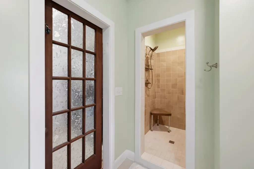 401 Simpson Ridge Road Williamstown KY 41097