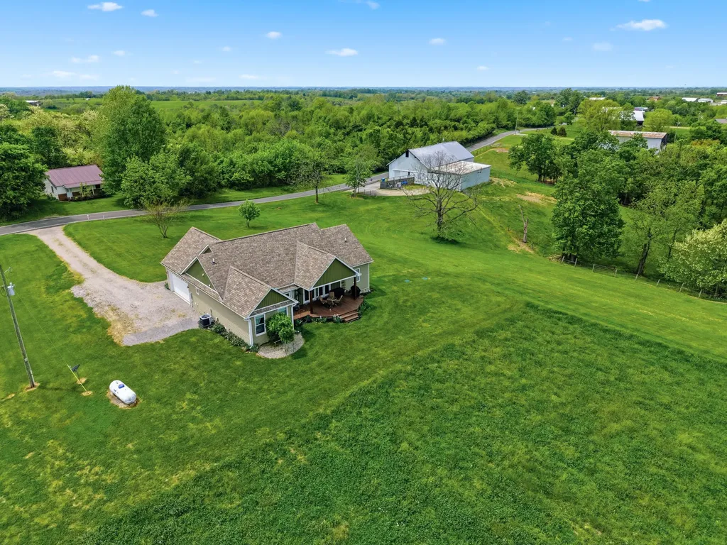 401 Simpson Ridge Road Williamstown KY 41097