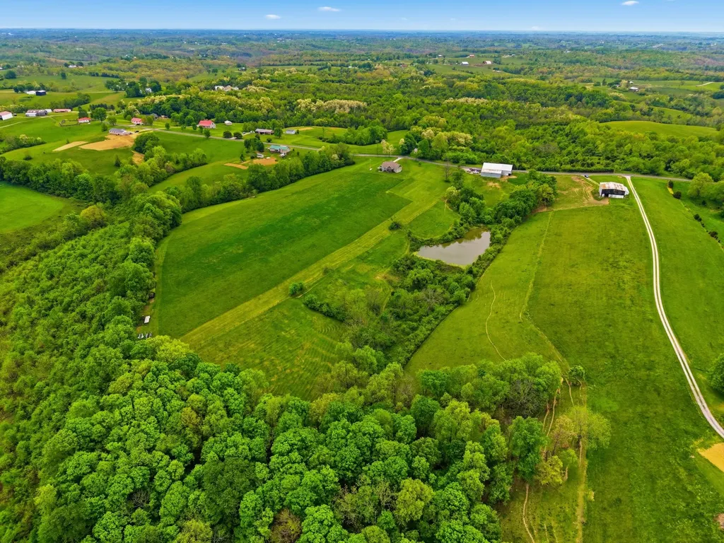 401 Simpson Ridge Road Williamstown KY 41097