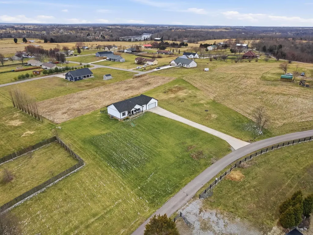 2173 Tanyard Branch Road Lancaster KY 40444