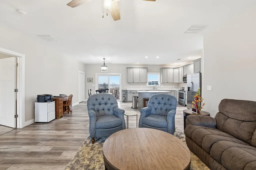 2173 Tanyard Branch Road Lancaster KY 40444