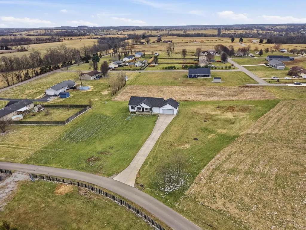 2173 Tanyard Branch Road Lancaster KY 40444