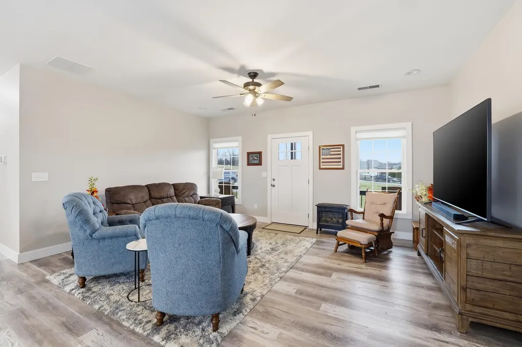 2173 Tanyard Branch Road Lancaster KY 40444