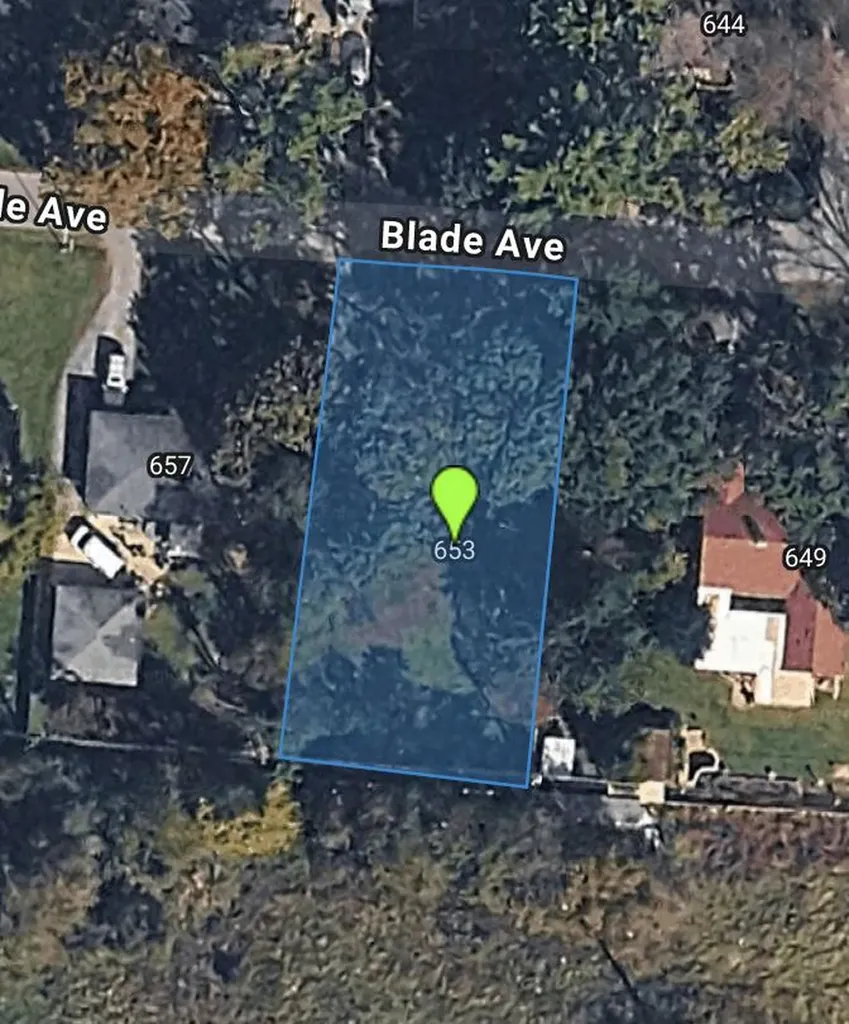 653 Blade Avenue Frankfort KY 40601
