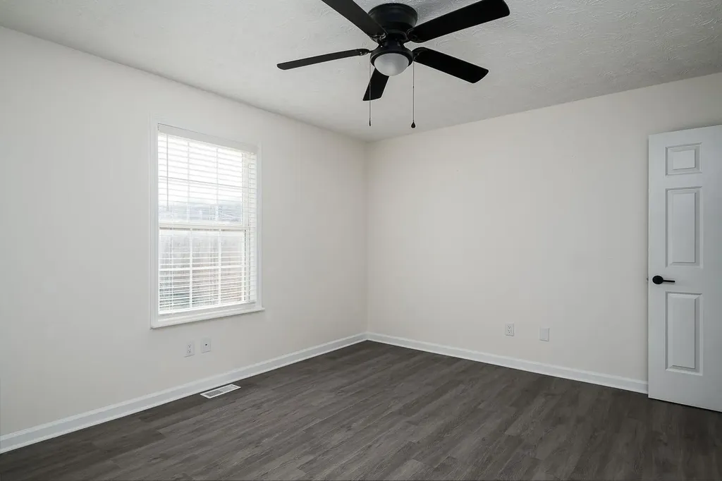 154 Garnet Drive Nicholasville KY 40356
