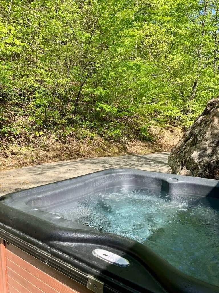 50 Getaways Road Stanton KY 40380