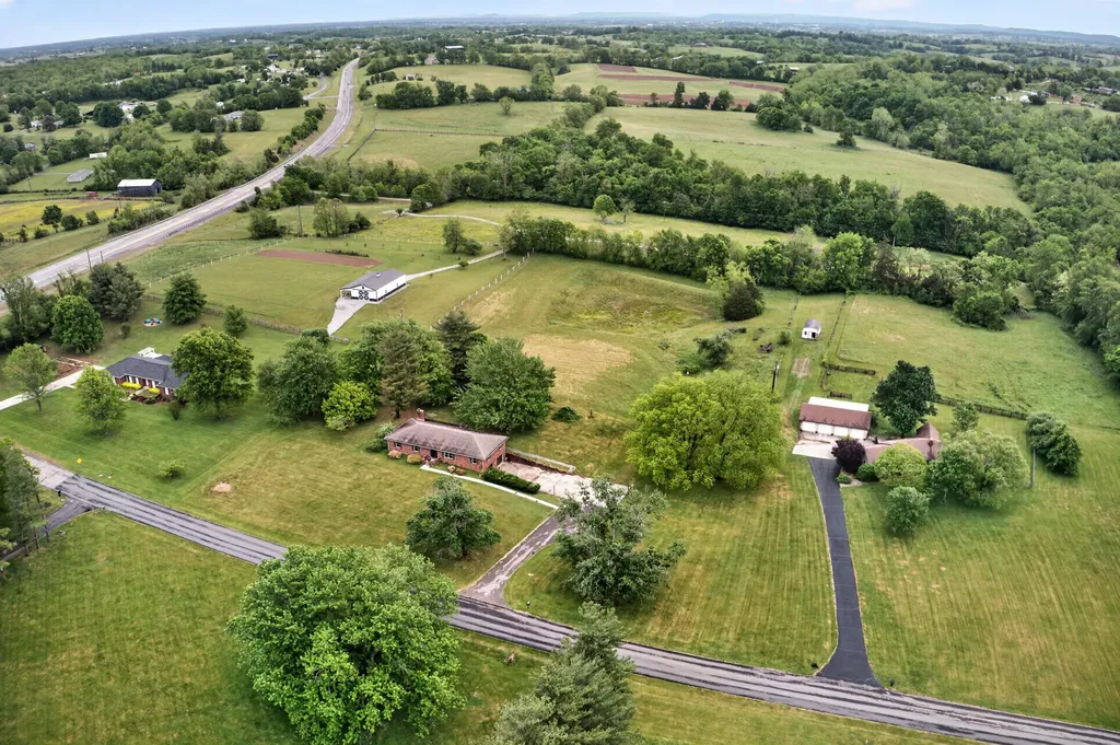 249 Eastland Acres Lancaster KY 40444