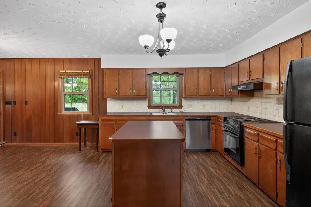 249 Eastland Acres Lancaster KY 40444