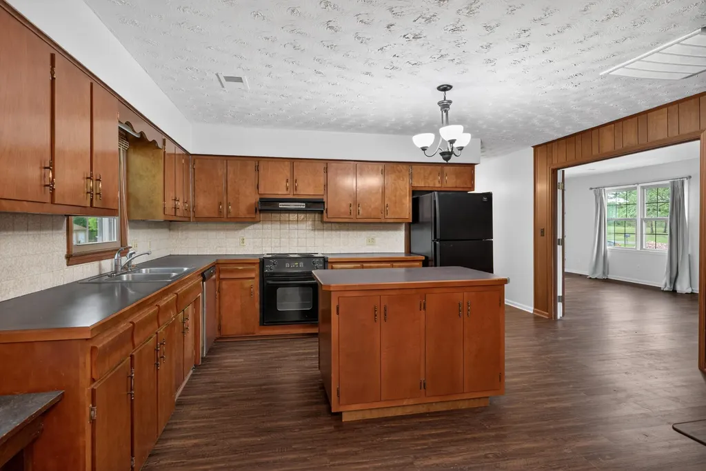 249 Eastland Acres Lancaster KY 40444
