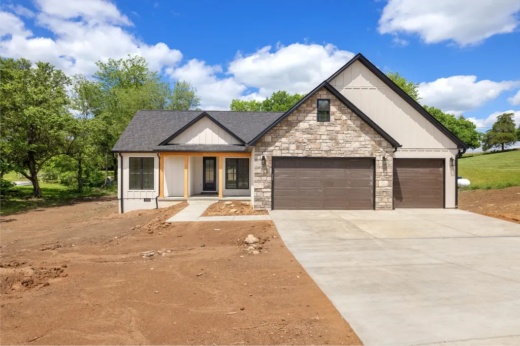 146 Virginia Drive Richmond KY 40475