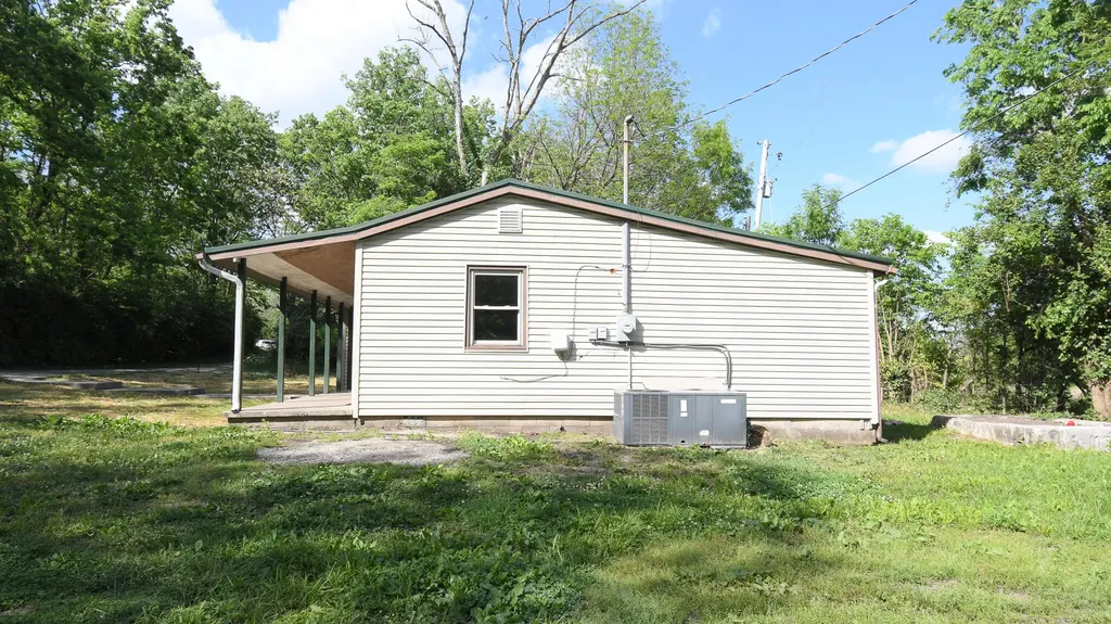 1093 Bonds Mill Road Lawrenceburg KY 40342