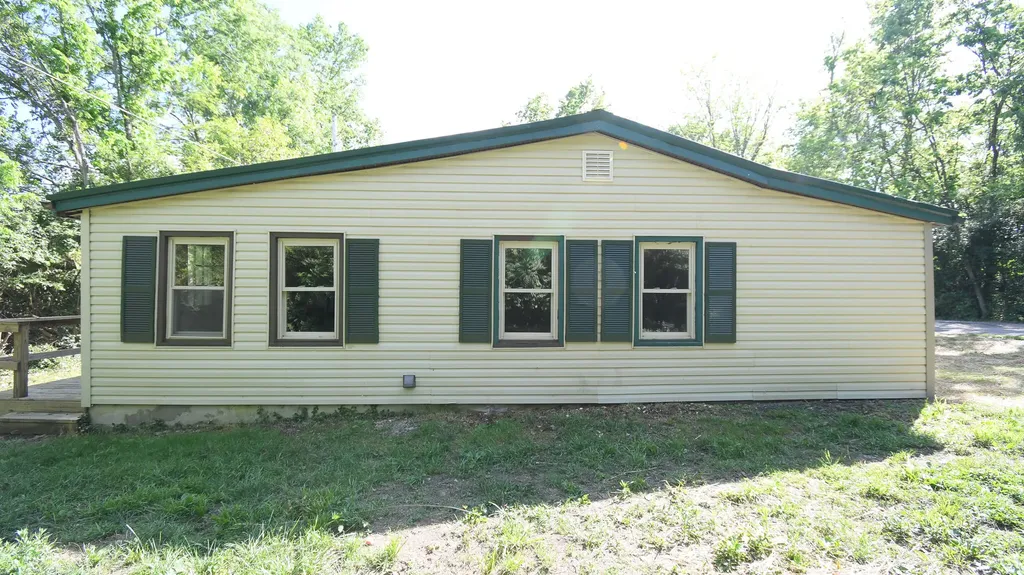 1093 Bonds Mill Road Lawrenceburg KY 40342