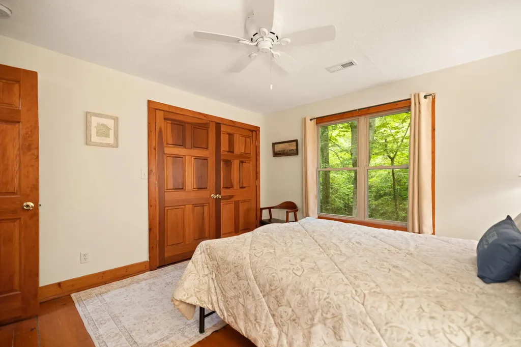 395 Stoneybrook Road Burnside KY 42519