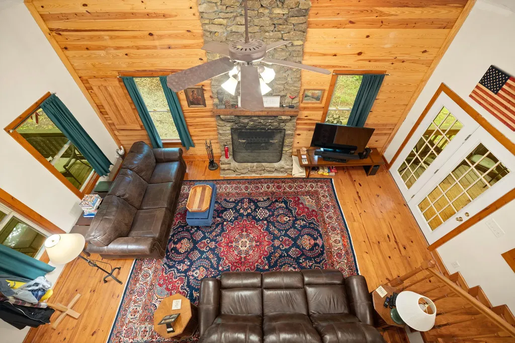 395 Stoneybrook Road Burnside KY 42519