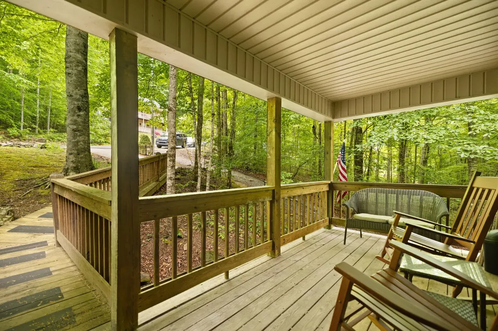 395 Stoneybrook Road Burnside KY 42519