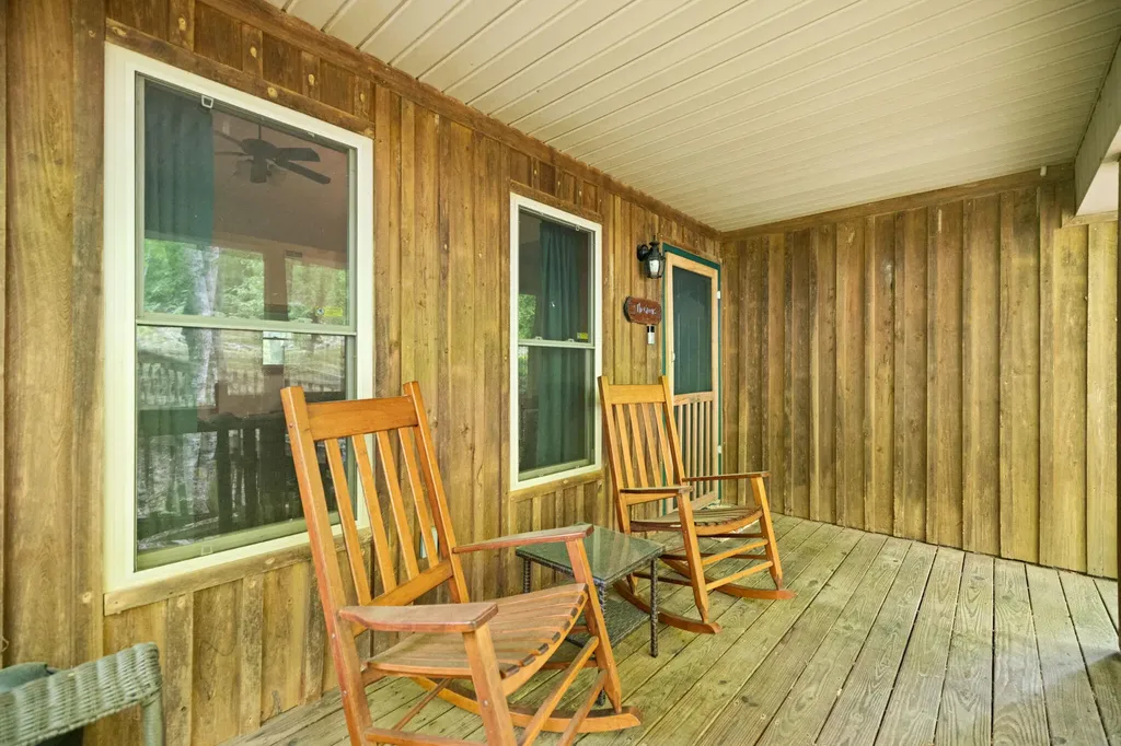 395 Stoneybrook Road Burnside KY 42519