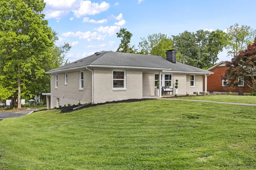 147 Seminole Trail Frankfort KY 40601