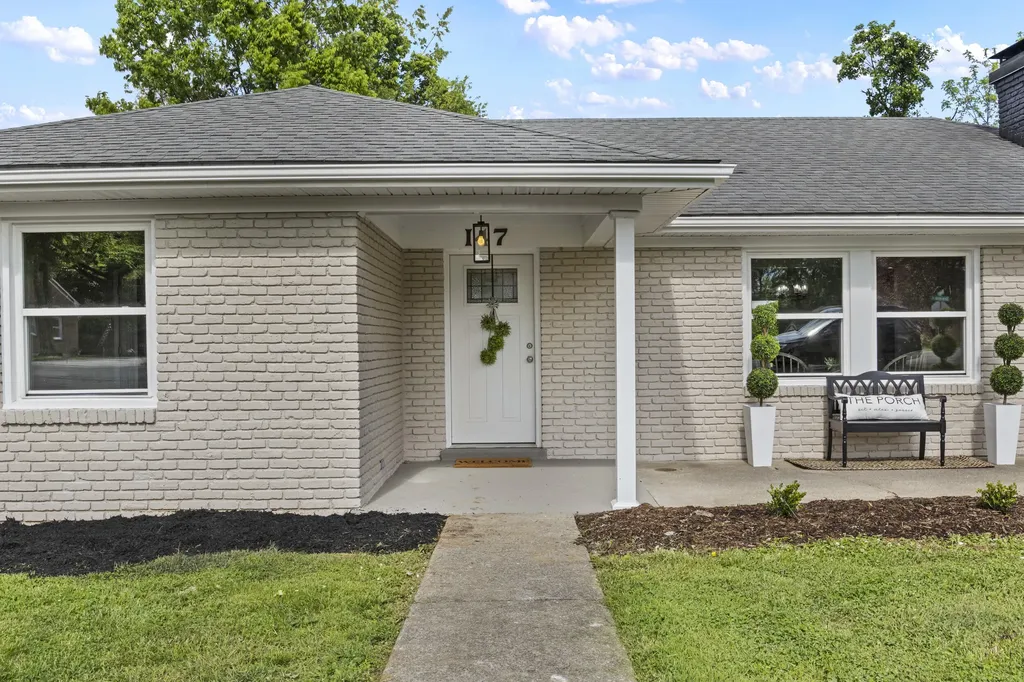 147 Seminole Trail Frankfort KY 40601