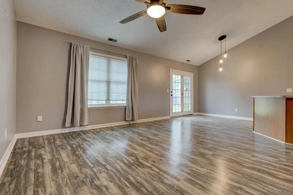 204 Dressage Court Frankfort KY 40601
