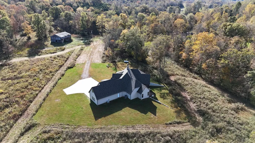 2543 Summersville Road Greensburg KY 42743