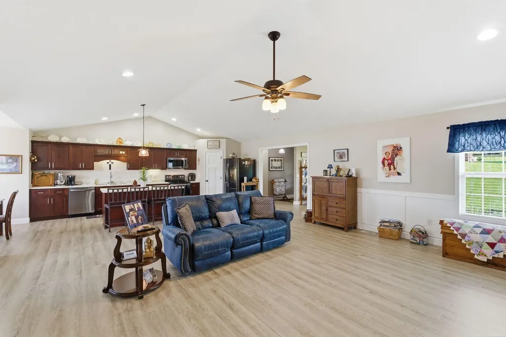 164 Club View Drive Mt Vernon KY 40456