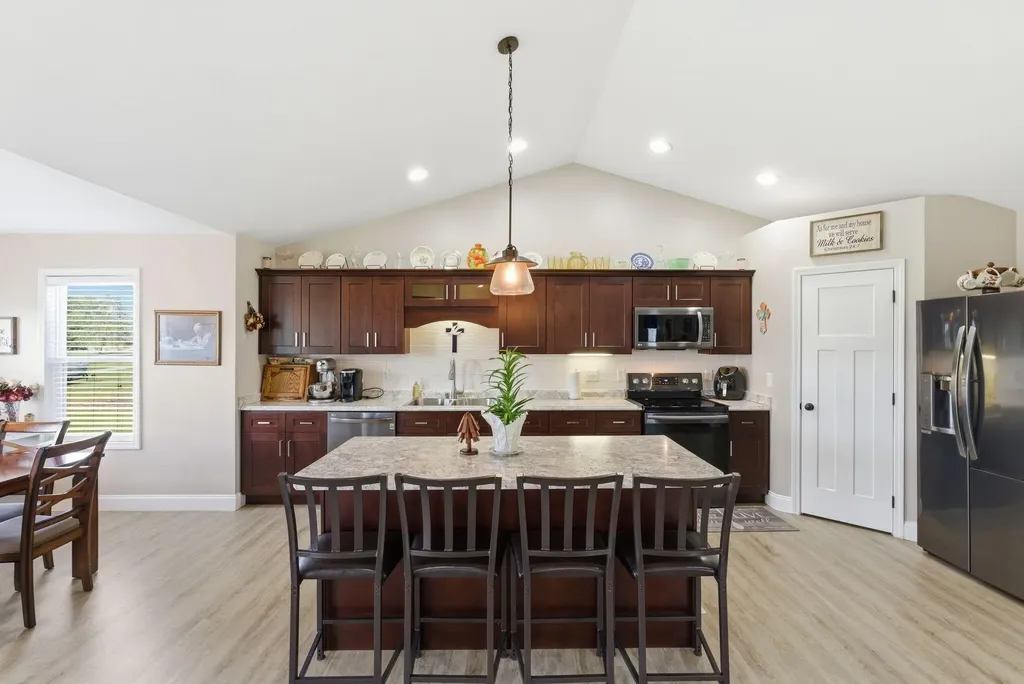164 Club View Drive Mt Vernon KY 40456