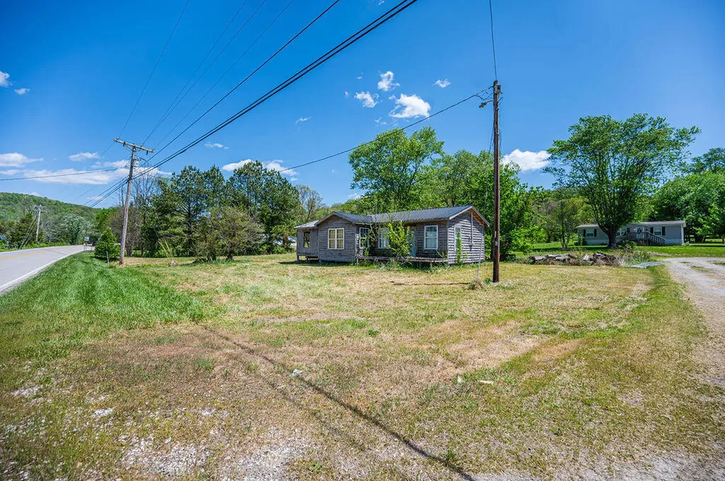 0 Kentucky 15 Stanton KY 40380