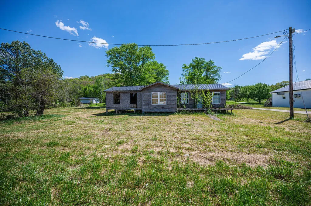 0 Kentucky 15 Stanton KY 40380