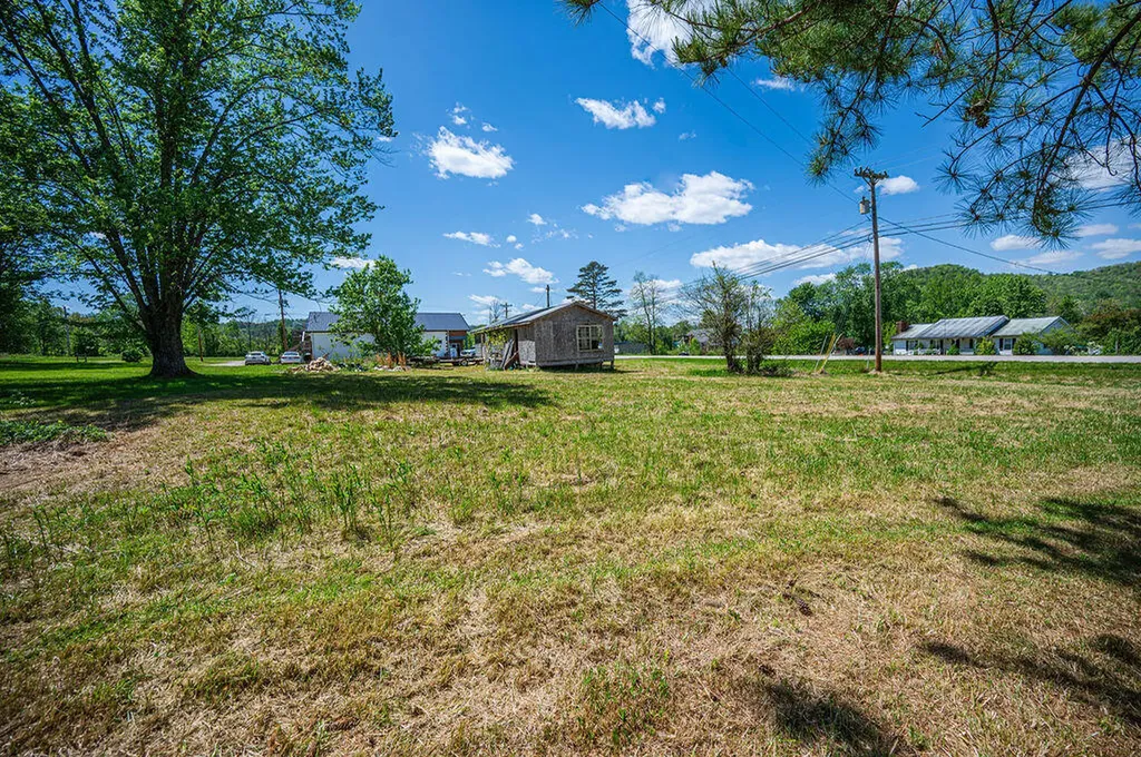 0 Kentucky 15 Stanton KY 40380
