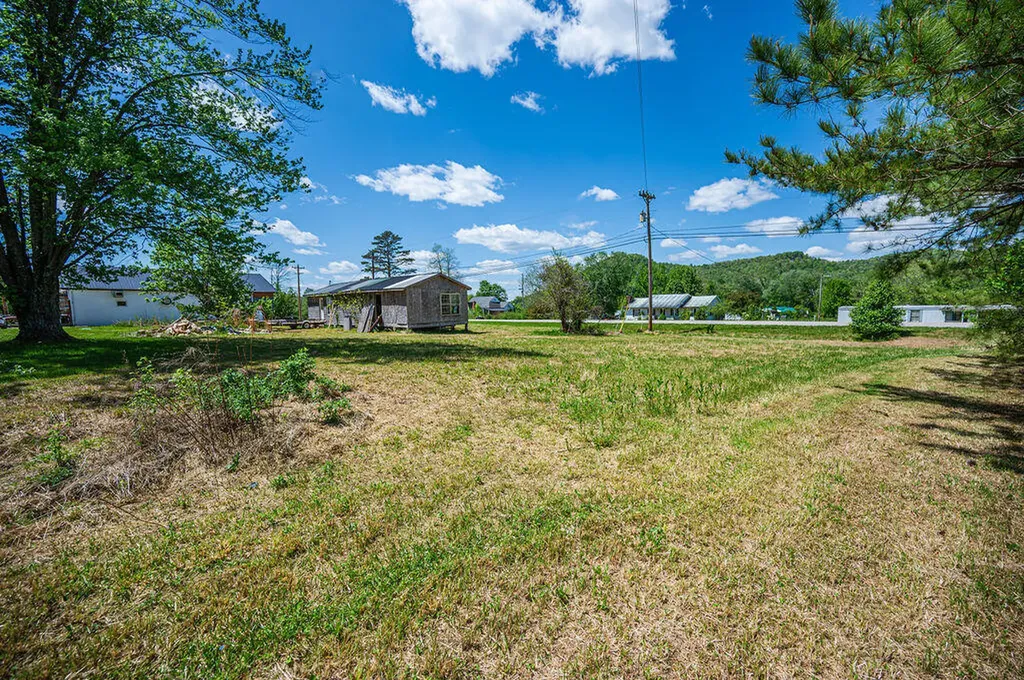 0 Kentucky 15 Stanton KY 40380
