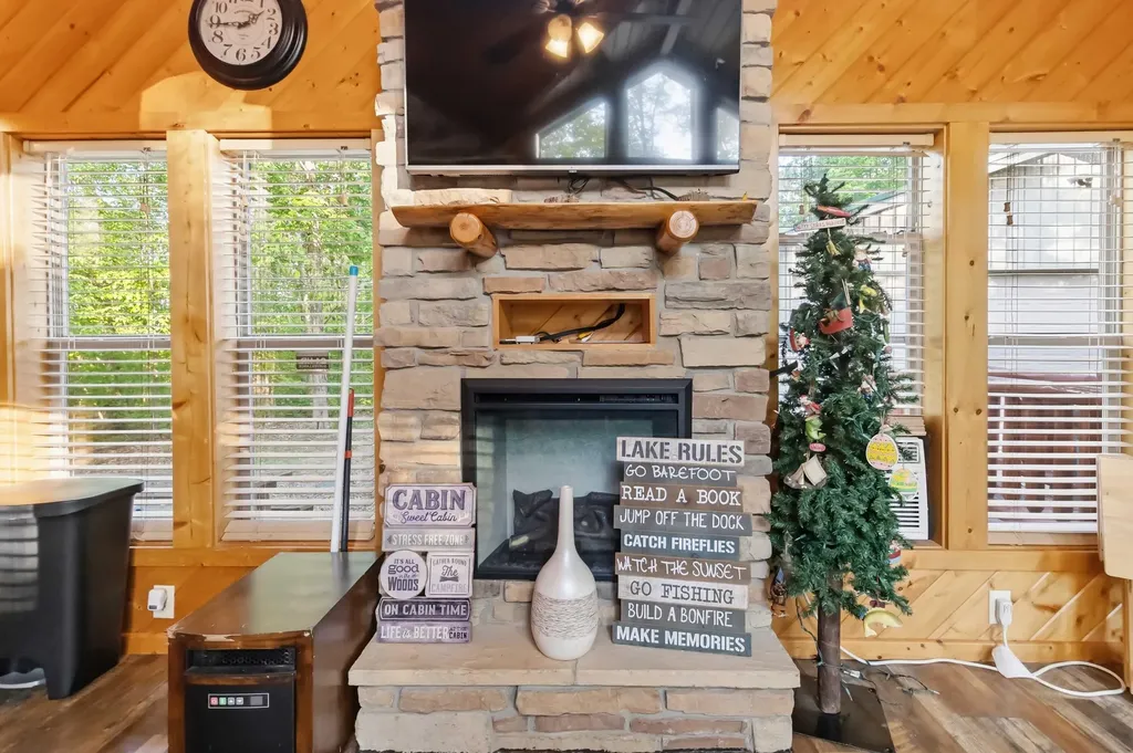 318 Pine Tree Circle Nancy KY 42544