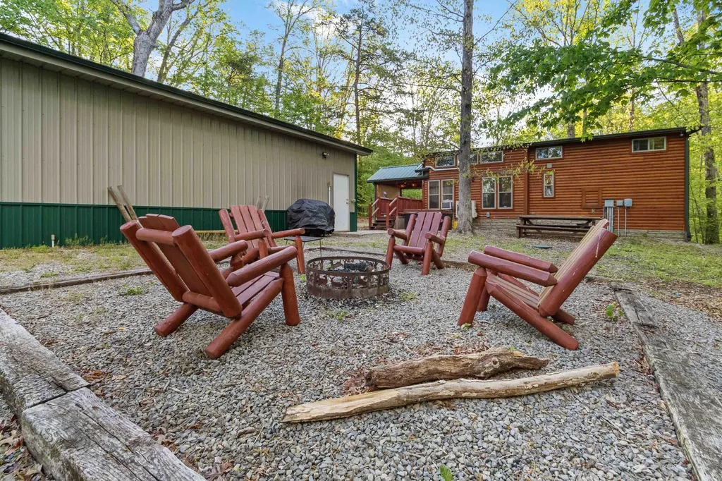 318 Pine Tree Circle Nancy KY 42544