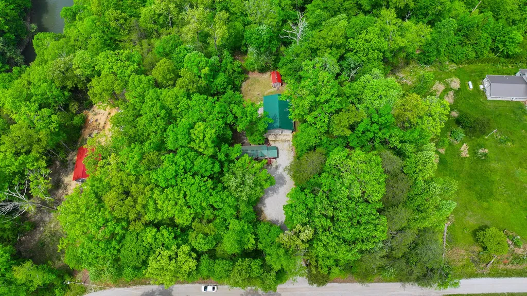 318 Pine Tree Circle Nancy KY 42544