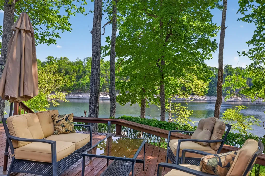 830 Chimney Rock Harrodsburg KY 40330