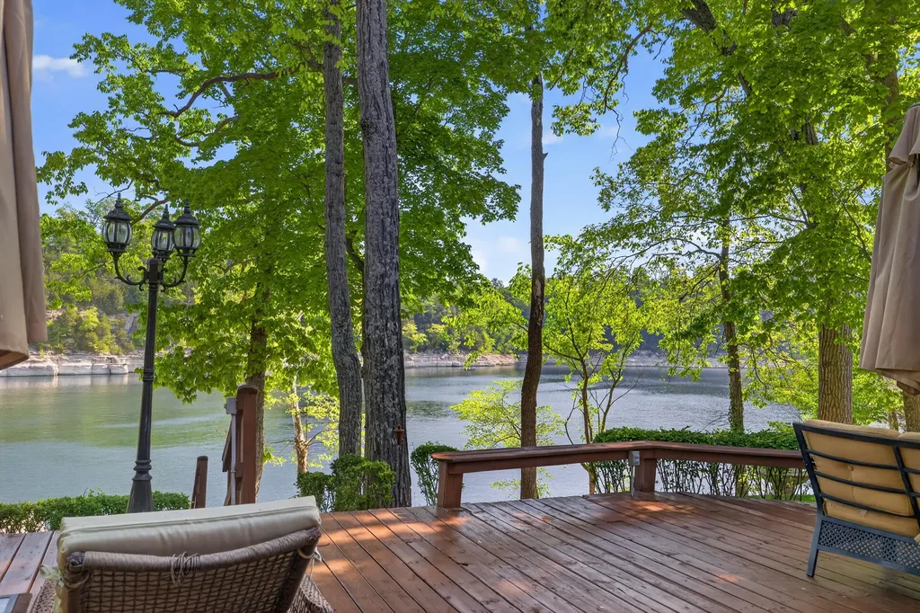 830 Chimney Rock Harrodsburg KY 40330