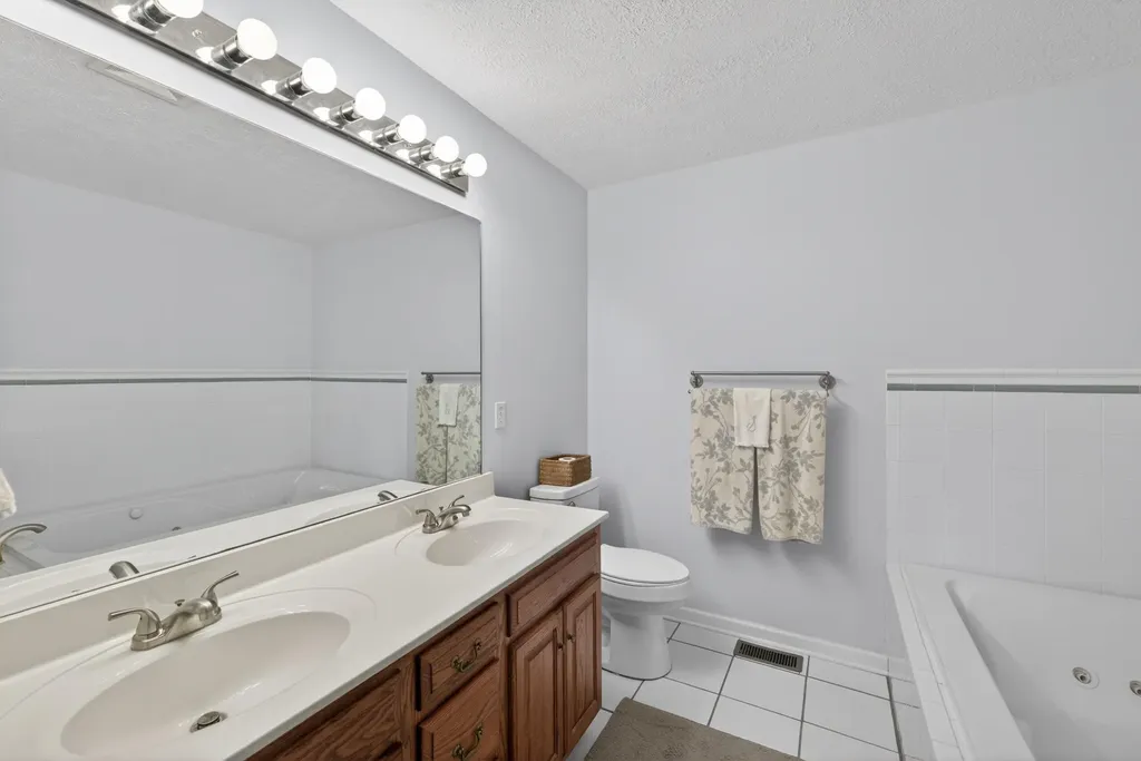 830 Chimney Rock Harrodsburg KY 40330