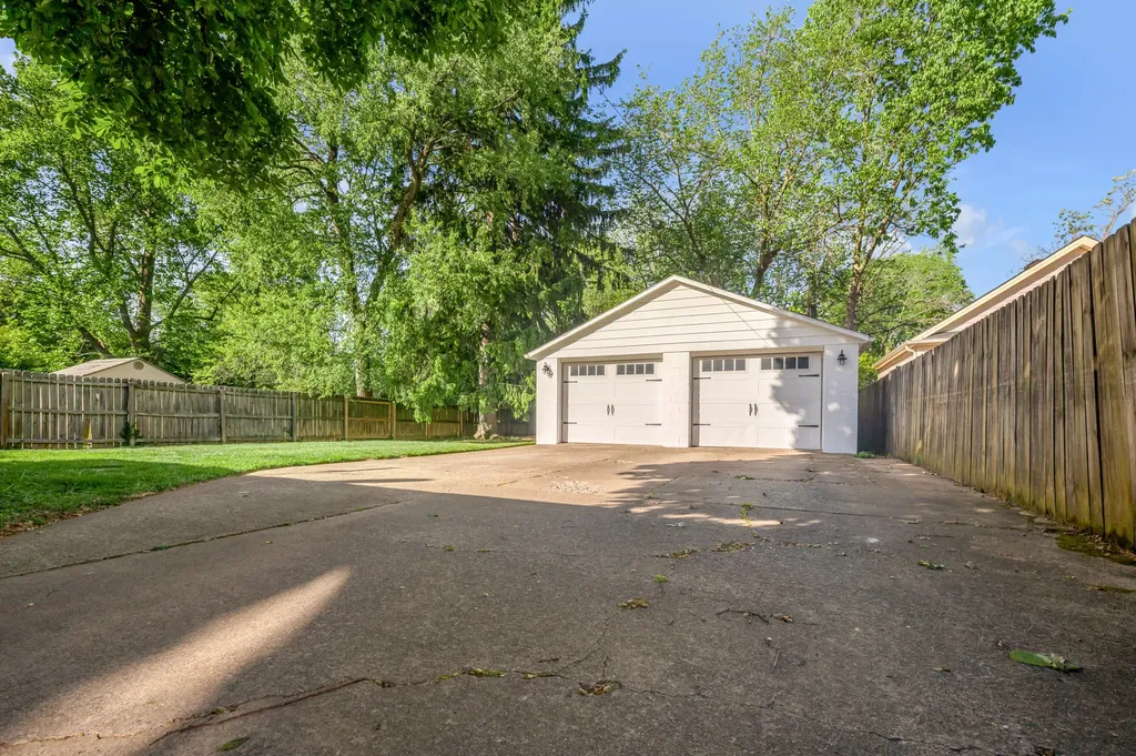 1903 Carolyn Drive Lexington KY 40502