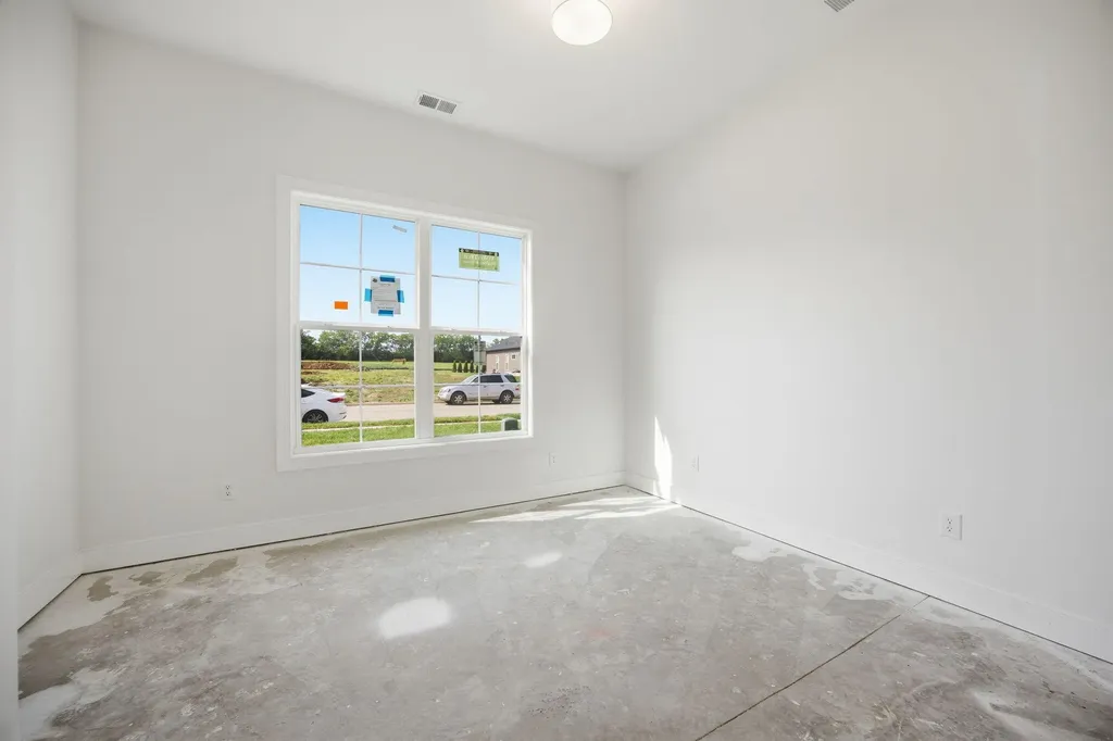 129 Farmers Bluff Nicholasville KY 40356