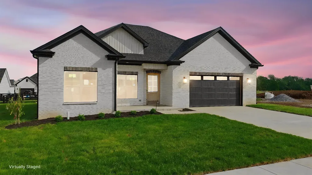 129 Farmers Bluff Nicholasville KY 40356