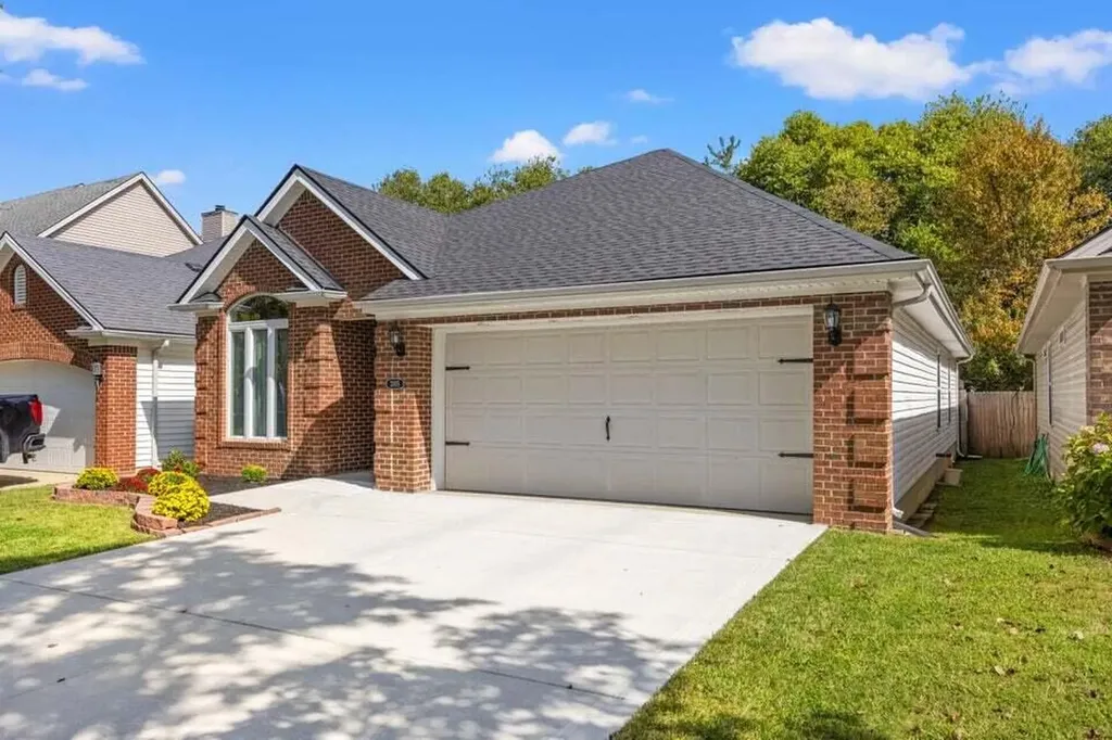 3105 Many Oaks Park Lexington KY 40509