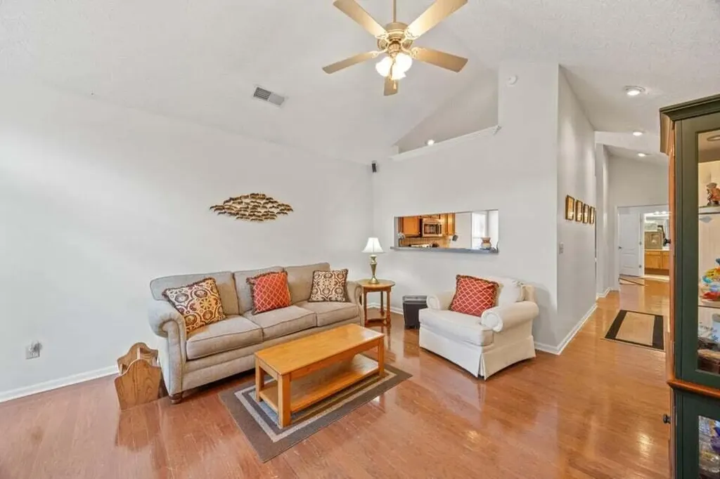 3105 Many Oaks Park Lexington KY 40509