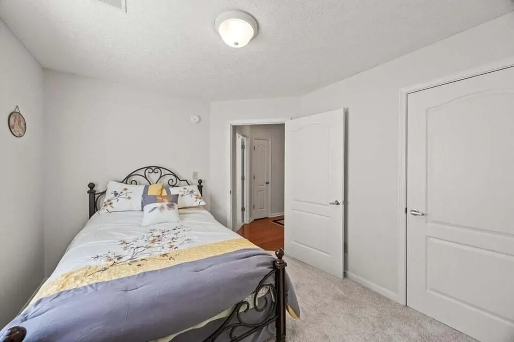 3105 Many Oaks Park Lexington KY 40509