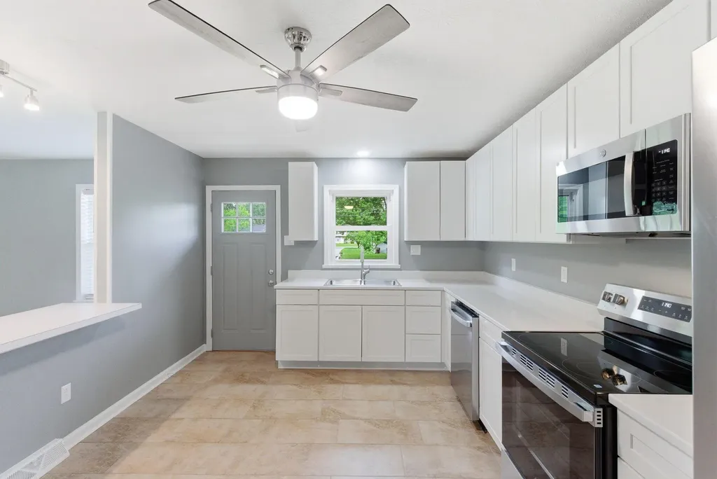 168 Peachtree Drive Versailles KY 40383