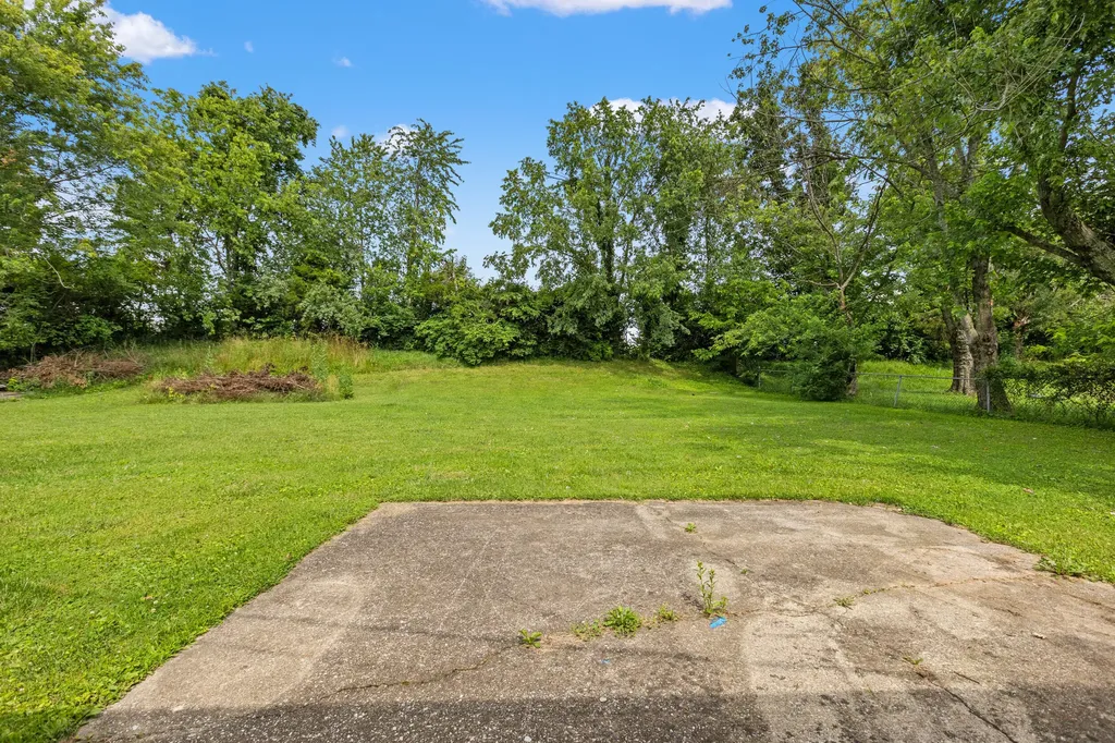 107 Elaine Avenue Richmond KY 40475