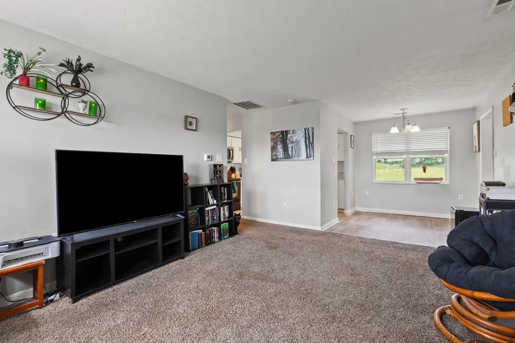 107 Elaine Avenue Richmond KY 40475