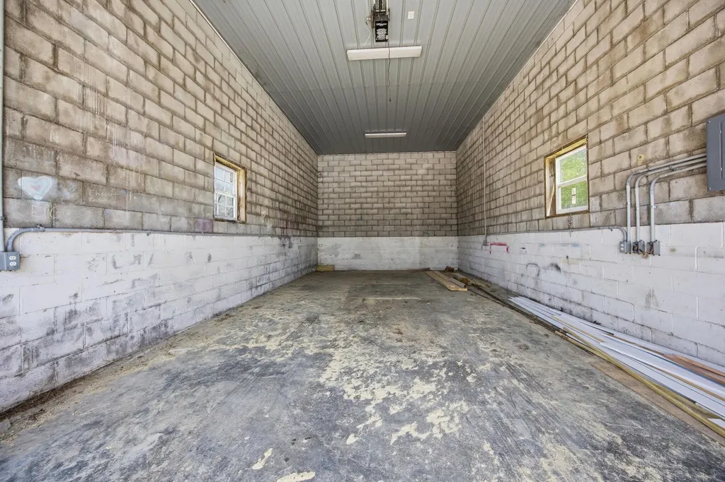 404 Ore Mines Road Owingsville KY 40360